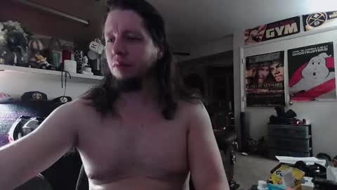 biggerisbetter21 online show from October 26, 2025, 9:48 am