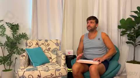 Snapshot of bigguylilmiss chatting on October 18, 2025, 9:15 pm LILLI MATT online show from October 18, 2025, 9:15 pm