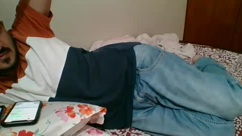 bighandsomesatisfy online show from January 30, 2025, 9:04 am