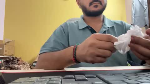 bighandsomesatisfy online show from April 2, 2026, 7:11 pm