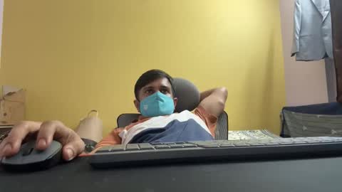 bighandsomesatisfy online show from April 6, 2026, 3:35 pm