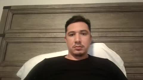 Snapshot of bigjraw2487 chatting on November 12, 2025, 6:14 am bigjraw2487 online show from November 12, 2025, 6:14 am