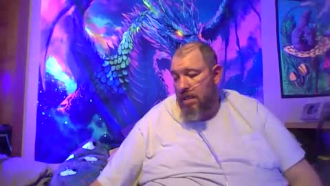 bigman42of0rlife online show from April 15, 2026, 8:54 am