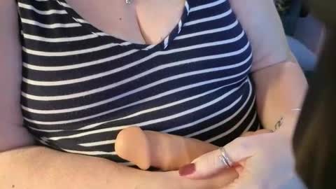 Big Mari online show from May 1, 2026, 2:38 am