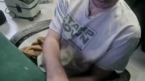 bigpeepdude online show from April 23, 2026, 12:29 pm