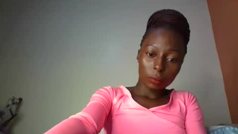 Snapshot of bigpussy_girl chatting on January 4, 2025, 12:27 am abi online show from January 4, 2025, 12:27 am