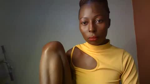 Snapshot of bigpussy_girl chatting on January 5, 2025, 1:56 am abi online show from January 5, 2025, 1:56 am