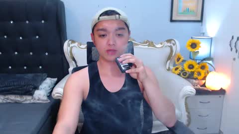 Snapshot of bigshowforyouxx chatting on February 24, 2025, 1:42 pm Jay online show from February 24, 2025, 1:42 pm