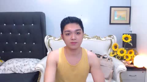 Snapshot of bigshowforyouxx chatting on October 1, 2025, 3:07 pm Jay online show from October 1, 2025, 3:07 pm