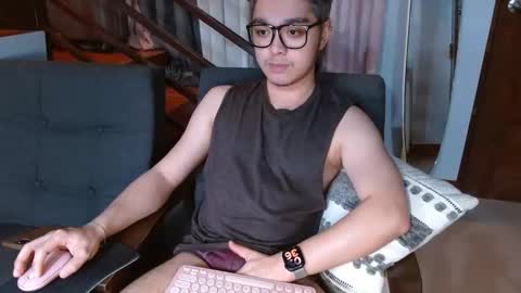 Snapshot of bigshowforyouxx chatting on January 18, 2026, 1:37 pm Jay online show from January 18, 2026, 1:37 pm