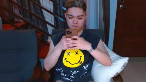 Snapshot of bigshowforyouxx chatting on February 12, 2026, 12:22 pm Jay online show from February 12, 2026, 12:22 pm