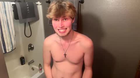 Snapshot of bigskinnyboyshh chatting on November 11, 2025, 12:10 am bigskinnyboyshh online show from November 11, 2025, 12:10 am