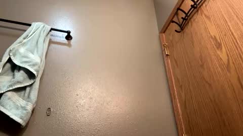 Snapshot of bigskinnyboyshh chatting on February 3, 2026, 2:32 am bigskinnyboyshh online show from February 3, 2026, 2:32 am