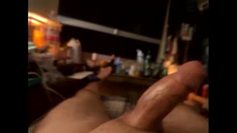 Snapshot of bigswollenhead4u chatting on October 5, 2025, 4:16 pm bigswollenhead4u online show from October 5, 2025, 4:16 pm