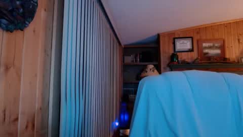 bigthicksatisfying2 online show from December 16, 2024, 4:45 am