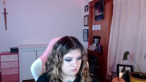 Morgan Lafeuille online show from December 7, 2024, 8:49 pm