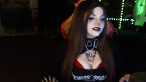 Snapshot of bigtiddygothxx chatting on November 23, 2025, 9:42 am Lealithhh online show from November 23, 2025, 9:42 am