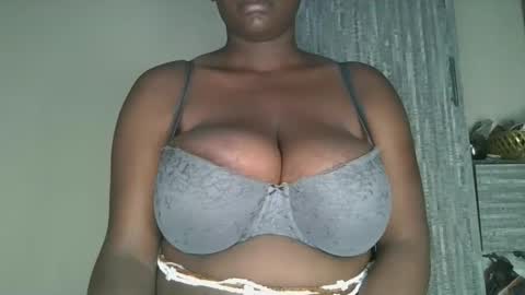 Snapshot of bigtit166077 chatting on October 21, 2025, 7:47 pm bigtit166077 online show from October 21, 2025, 7:47 pm