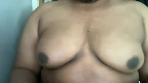 bigtits21111 online show from February 22, 2025, 2:52 pm