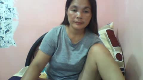 bigtits_24 online show from June 19, 2026, 5:01 am