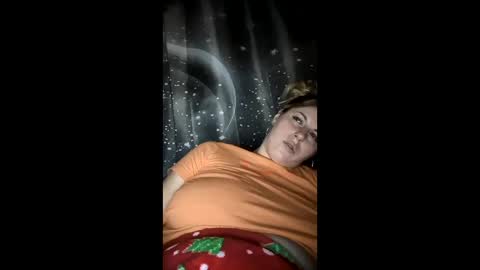 Snapshot of bigtitslala chatting on December 18, 2025, 8:37 pm bigtitslala online show from December 18, 2025, 8:37 pm