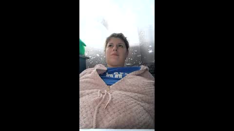 Snapshot of bigtitslala chatting on December 21, 2025, 11:06 am bigtitslala online show from December 21, 2025, 11:06 am
