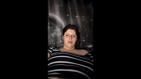 Snapshot of bigtitslala chatting on April 2, 2026, 10:51 pm bigtitslala online show from April 2, 2026, 10:51 pm