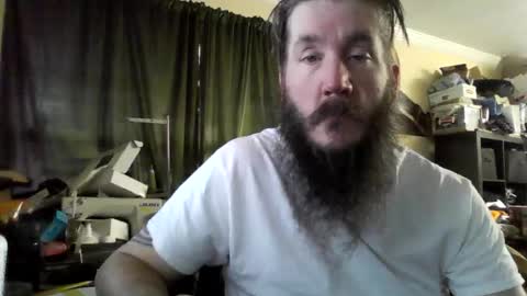 Snapshot of bihusband40 chatting on February 10, 2026, 3:38 pm bihusband40 online show from February 10, 2026, 3:38 pm