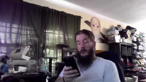 Snapshot of bihusband40 chatting on March 4, 2026, 9:43 pm bihusband40 online show from March 4, 2026, 9:43 pm