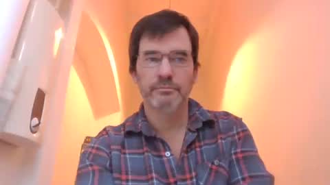 Snapshot of bikertom1988 chatting on February 8, 2025, 4:14 pm bikertom1988 online show from February 8, 2025, 4:14 pm