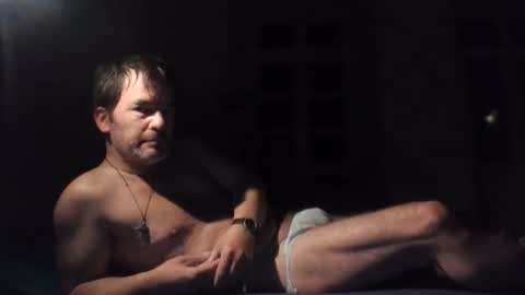 Snapshot of bikertom1988 chatting on February 16, 2025, 3:37 am bikertom1988 online show from February 16, 2025, 3:37 am