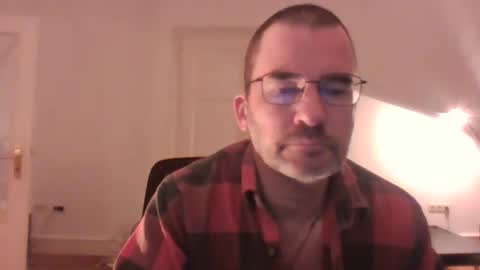 Snapshot of bikertom1988 chatting on February 23, 2025, 1:13 am bikertom1988 online show from February 23, 2025, 1:13 am