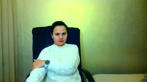 Snapshot of bililay chatting on February 4, 2025, 10:34 pm DOM NIKA online show from February 4, 2025, 10:34 pm