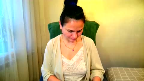 Snapshot of bililay chatting on October 27, 2025, 11:47 am DOM NIKA online show from October 27, 2025, 11:47 am