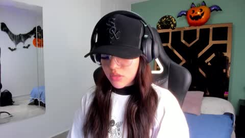 Snapshot of billie_jhonson_ chatting on October 28, 2025, 7:16 pm Billie online show from October 28, 2025, 7:16 pm