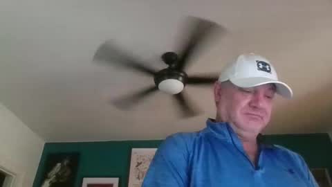 Snapshot of billjames55 chatting on April 30, 2026, 9:19 pm billjames55 online show from April 30, 2026, 9:19 pm