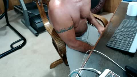 Snapshot of billy471 chatting on July 7, 2026, 2:32 pm billy471 online show from July 7, 2026, 2:32 pm