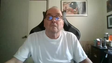 Snapshot of bink195234 chatting on July 23, 2026, 7:45 pm Bink195234 online show from July 23, 2026, 7:45 pm