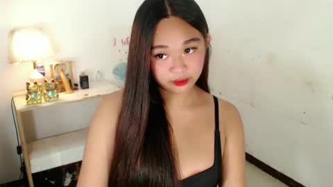 Snapshot of binnie_katchins chatting on November 30, 2025, 8:13 pm binnie_katchins online show from November 30, 2025, 8:13 pm