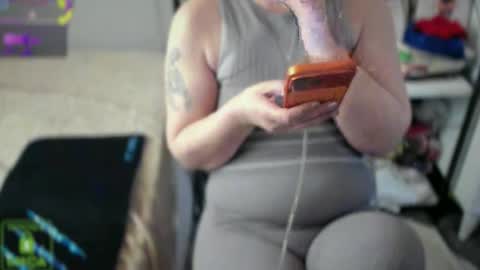 bisex woman online show from March 11, 2026, 11:05 am