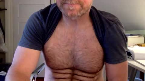 BisonBar online show from April 1, 2026, 2:36 pm