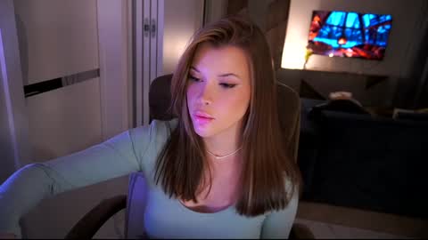 Snapshot of bitter_moon chatting on November 30, 2025, 12:36 am Ann Braslowsky online show from November 30, 2025, 12:36 am