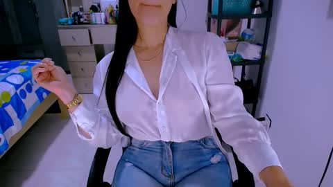 Snapshot of bittermomxxx chatting on May 21, 2026, 5:31 pm bittermomxxx online show from May 21, 2026, 5:31 pm