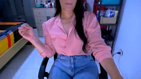 Snapshot of bittermomxxx chatting on May 27, 2026, 4:37 pm bittermomxxx online show from May 27, 2026, 4:37 pm