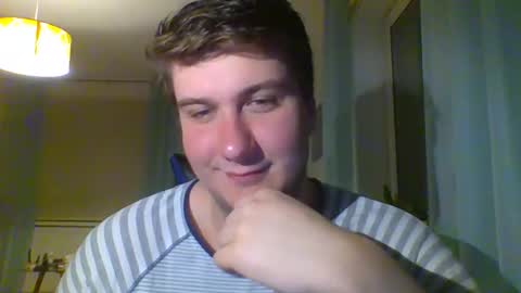 bjguyhugecock online show from April 10, 2026, 9:52 pm