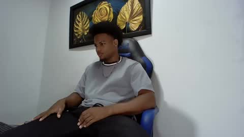 Snapshot of black_dicck chatting on February 4, 2025, 5:12 pm tu morenito online show from February 4, 2025, 5:12 pm