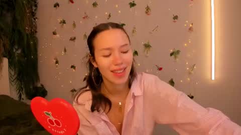 Jenny online show from July 12, 2026, 8:38 am