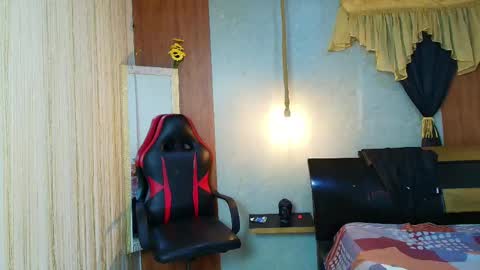 black_king_241 online show from April 13, 2026, 9:26 am