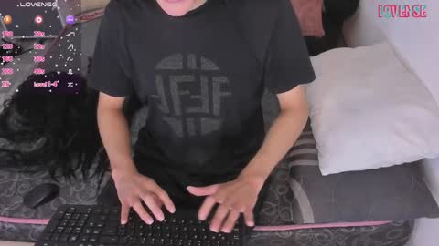 Snapshot of black_rose02 chatting on March 31, 2026, 11:32 am B L A C K R O S E online show from March 31, 2026, 11:32 am