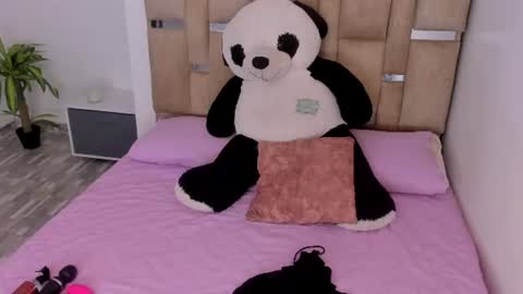 Snapshot of black_rose02 chatting on June 20, 2026, 11:35 am B L A C K R O S E online show from June 20, 2026, 11:35 am